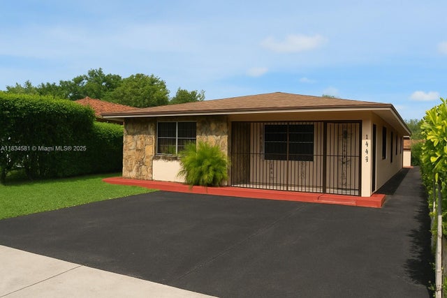 1 of 15 - 2216 Sw 62nd Ave, Miami, FL