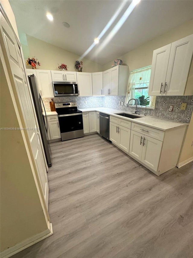 3 of 21 - 8535 104th Ct, Vero Beach, FL