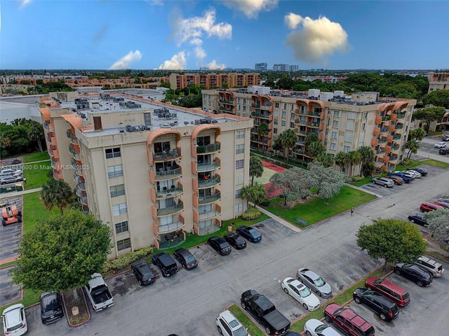 1 of 26 - 9310 Fontainebleau Blvd 203, Miami, FL