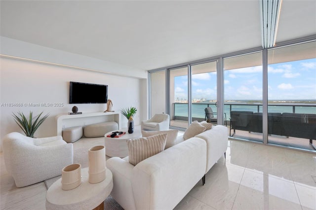 2 of 27 - 1331 Brickell Bay Dr 2705, Miami, FL