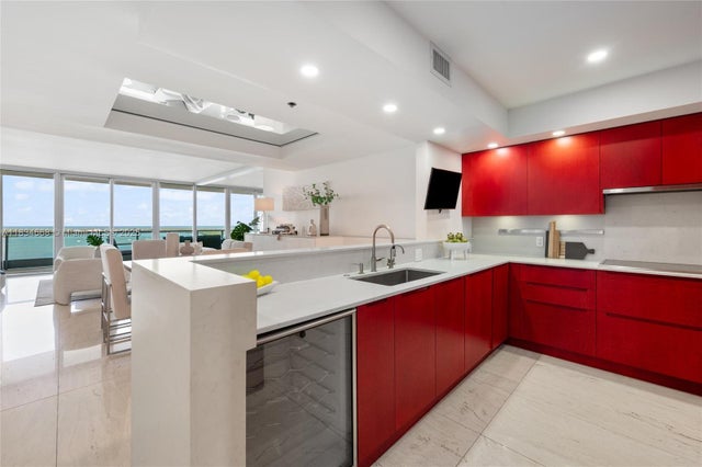 5 of 27 - 1331 Brickell Bay Dr 2705, Miami, FL