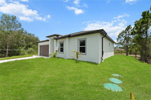 3 of 29 - 858 Portland St E, Lehigh Acres, FL