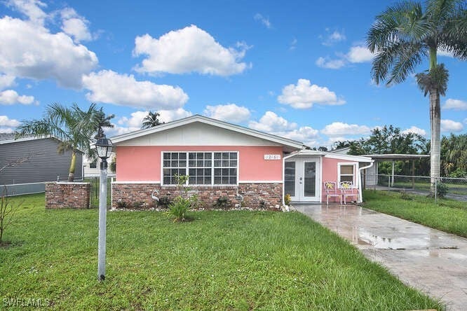 12161 Palm Dr, Fort Myers
