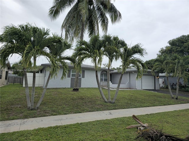 2 of 33 - 7771 Nw 46th St, Lauderhill, FL