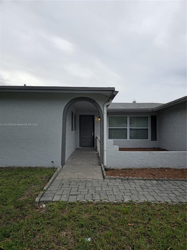 3 of 33 - 7771 Nw 46th St, Lauderhill, FL