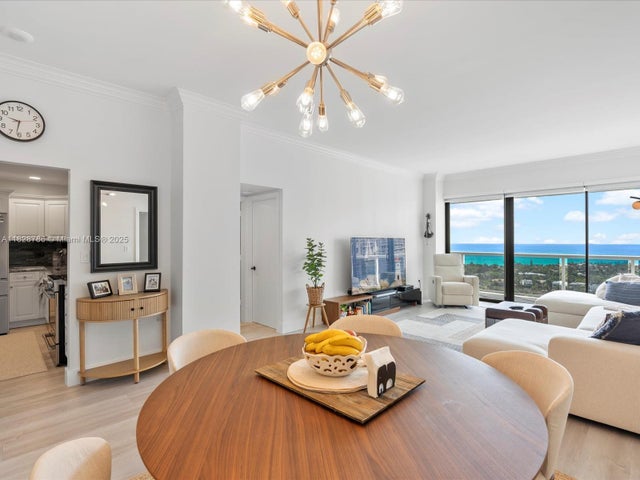 5 of 44 - 20505 E Country Club Dr Ph36, Aventura, FL