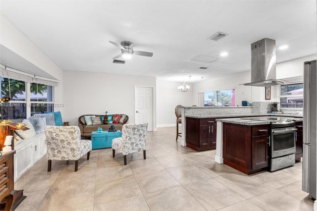 5 of 25 - 5220 Sw 6th St, Plantation, FL