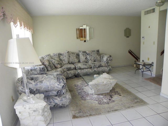 5 of 27 - 8749 Sw 154th Cir Pl 4g, Miami, FL