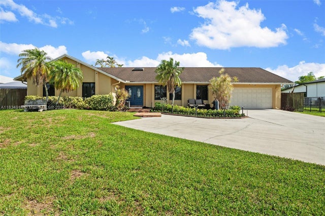 4 of 35 - 14040 Sw 14th St, Davie, FL