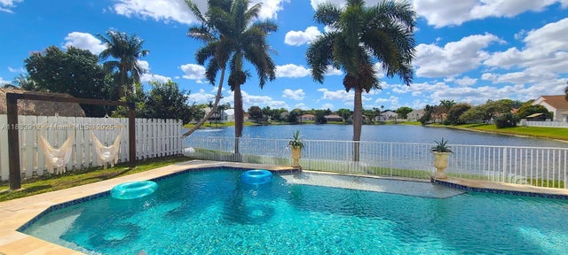 5 of 36 - 3460 Sw 52nd St, Hollywood, FL