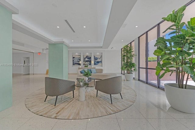 4 of 38 - 20301 W Country Club Dr 1421, Aventura, FL