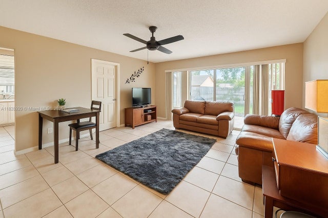 2 of 7 - 7523 W Sunrise Blvd B2, Plantation, FL
