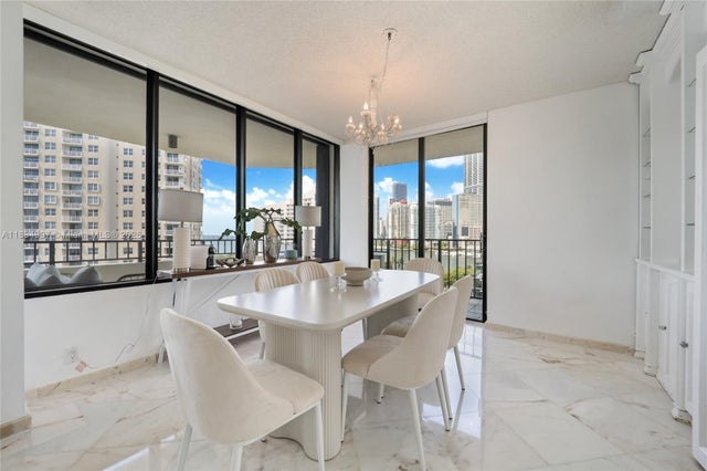 4 of 14 - 520 Brickell Key Dr A1115, Miami, FL