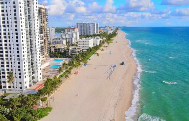 3 of 19 - 2101 S Ocean Dr 507, Hollywood, FL