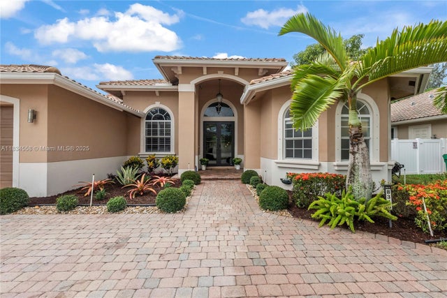 3 of 38 - 8346 Sw 51st St, Fort Lauderdale, FL