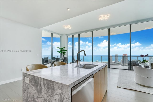 3 of 31 - 500 Alton Rd 4401, Miami Beach, FL