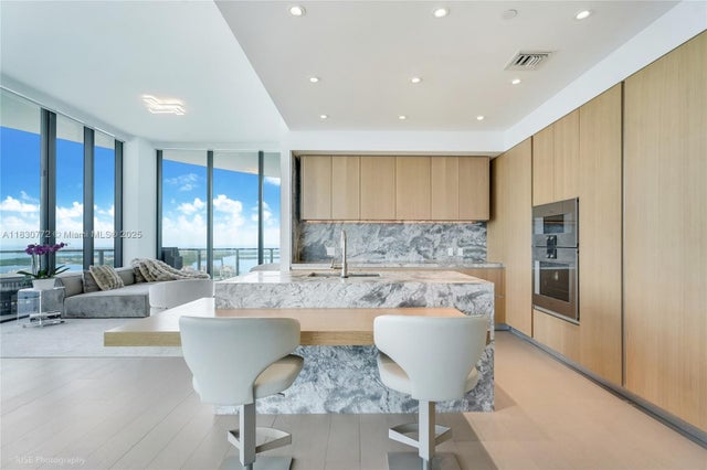 5 of 31 - 500 Alton Rd 4401, Miami Beach, FL