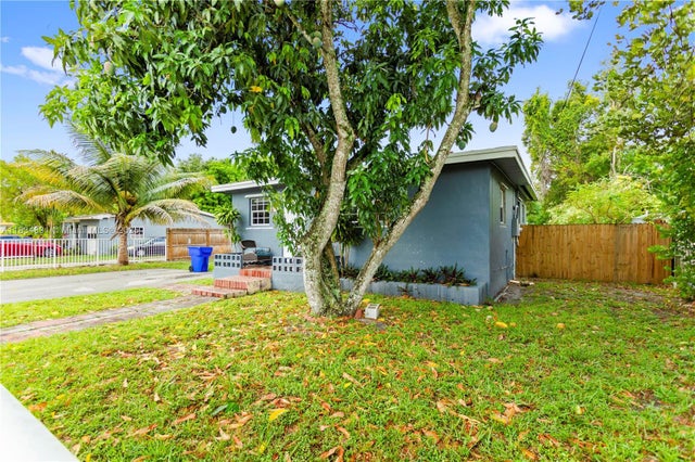 5 of 52 - 5734 Mckinley St, Hollywood, FL