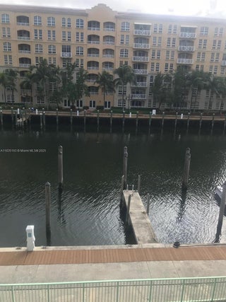 Photo of Listing #A11835193