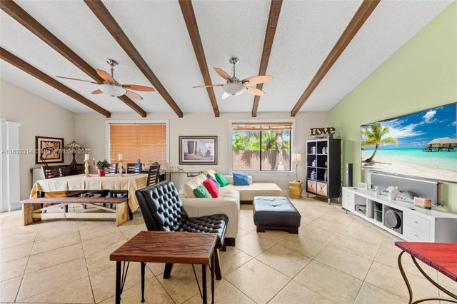 5 of 38 - 17130 Sw 93rd Ave, Palmetto Bay, FL