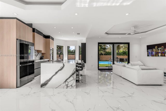 4 of 12 - 19246 Sw 132nd Ave, Miami, FL