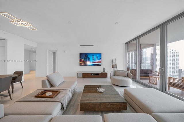 4 of 74 - 300 Biscayne Boulevard Way #2804 2804, Miami, FL