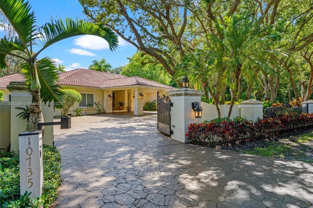 1 of 70 - 10735 Sw 58th Ave, Pinecrest, FL