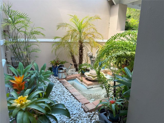 2 of 24 - 5440 Sw 70th Pl N, Miami, FL