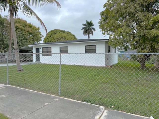 2 of 26 - 18711 Sw 316th Ter, Homestead, FL