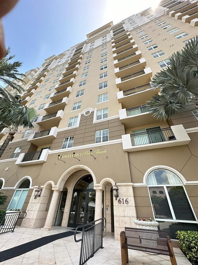 616 Clearwater Park Rd 703, West Palm Beach