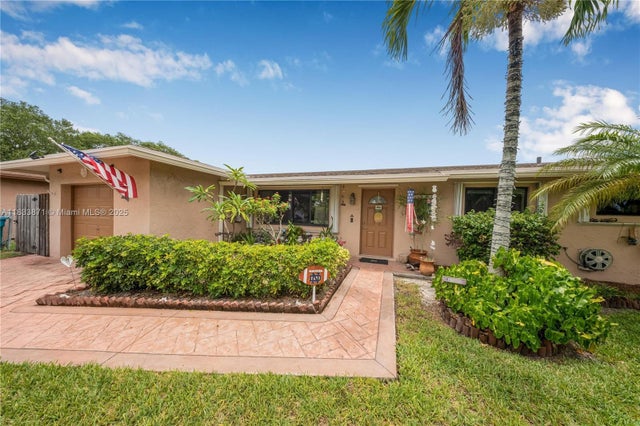 5 of 42 - 11193 Sw 113 Ter, Miami, FL