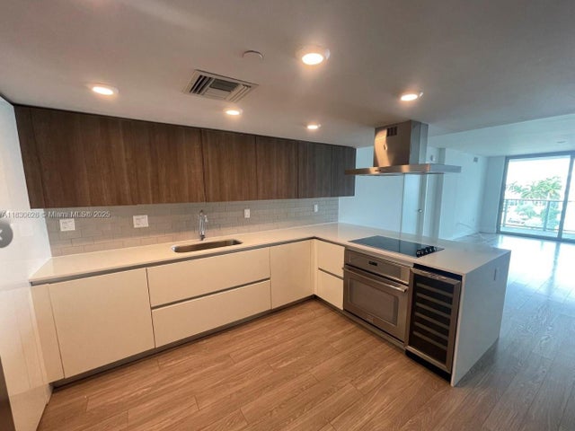 3 of 19 - 1025 92nd St 602, Bay Harbor Islands, FL