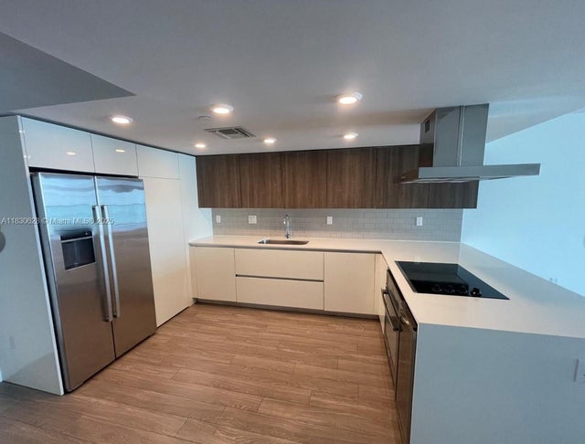 4 of 19 - 1025 92nd St 602, Bay Harbor Islands, FL