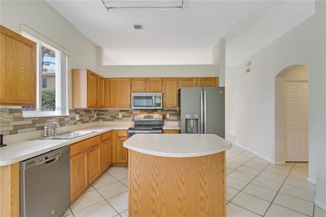 2 of 30 - 4735 Se Winter Haven Ct, Stuart, FL