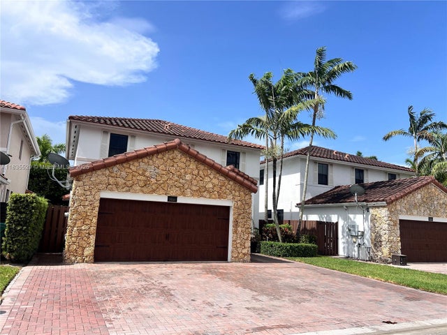 1 of 53 - 9866 Nw 10th St, Miami, FL