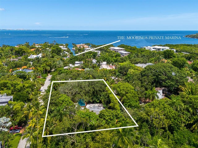 4 of 32 - 3540 N Moorings Way, Miami, FL