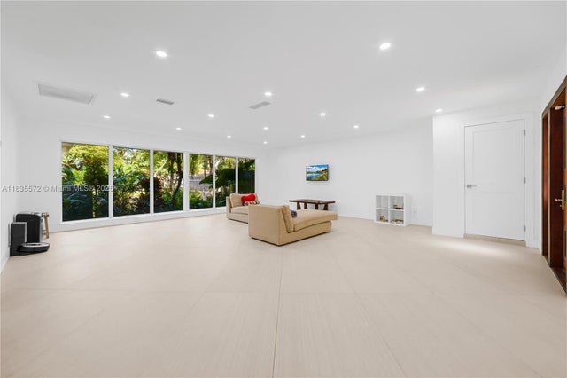 4 of 49 - 15200 Sw 81st Ave, Palmetto Bay, FL