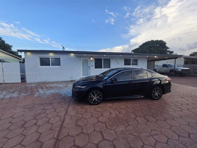 1 of 16 - 1320 Nw 179th Ter, Miami Gardens, FL