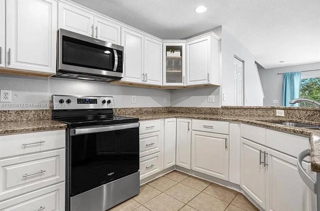 4 of 9 - 10919 Kensington Park Avenue, Riverview, FL