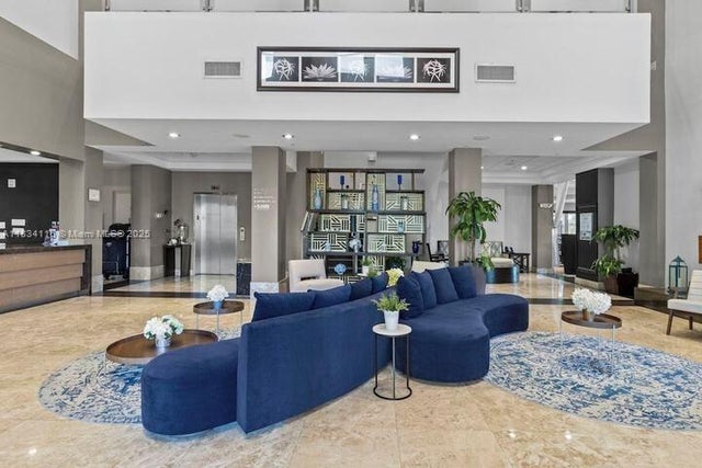 4 of 30 - 5300 Nw 87th Ave 1201, Doral, FL