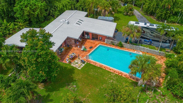 3 of 34 - 6801 Sw 136th St, Pinecrest, FL