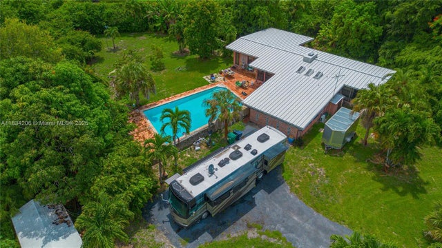 4 of 34 - 6801 Sw 136th St, Pinecrest, FL