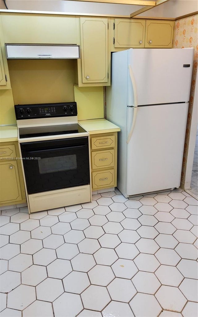 2 of 20 - 1600 S Ocean Dr 5b, Hollywood, FL