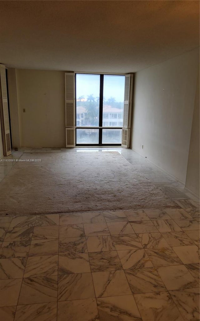 4 of 20 - 1600 S Ocean Dr 5b, Hollywood, FL