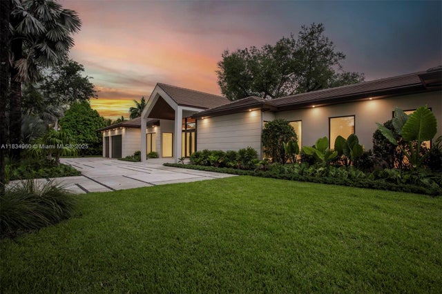 1 of 25 - 6445 Sw 102nd Ave, Miami, FL