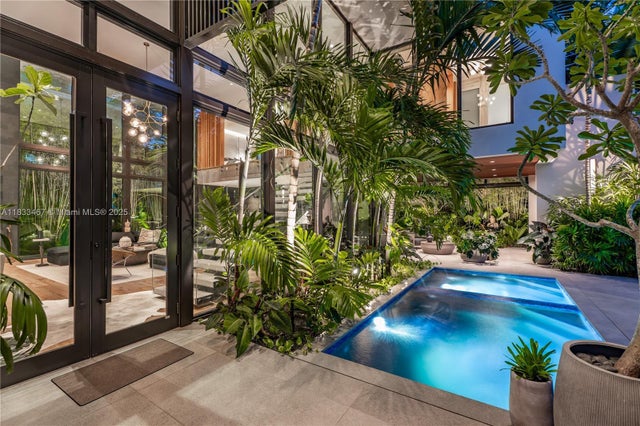 4 of 79 - 3910 Battersea Rd, Miami, FL