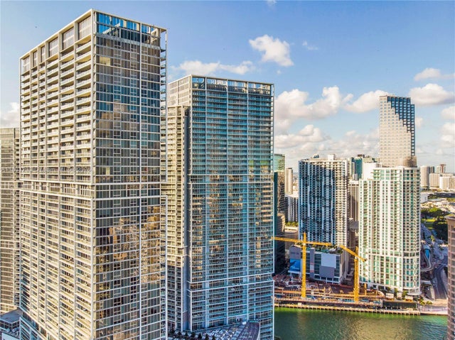 5 of 30 - 495 Brickell Ave 1511, Miami, FL