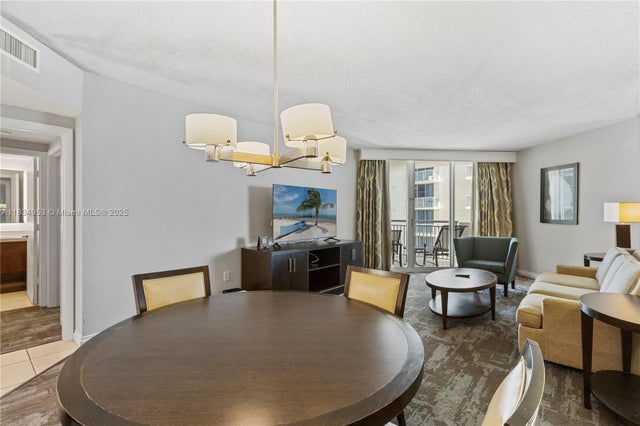 5 of 15 - 17375 Collins Ave 1004, Sunny Isles Beach, FL