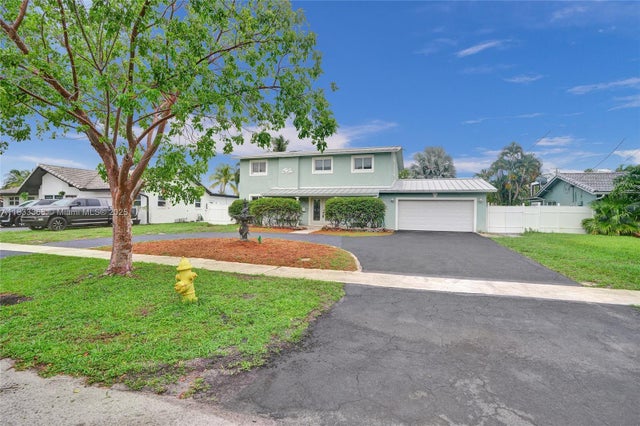 1 of 66 - 5840 Sw 19th St, Plantation, FL