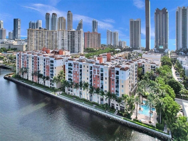 2 of 31 - 17125 N Bay Rd 3105, Sunny Isles Beach, FL